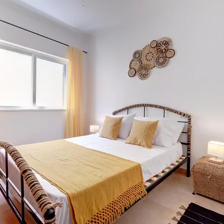 Center, Private Parking, Ac, 6ppl. Casa de Férias *