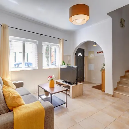 Center, Private Parking, Ac, 6ppl.