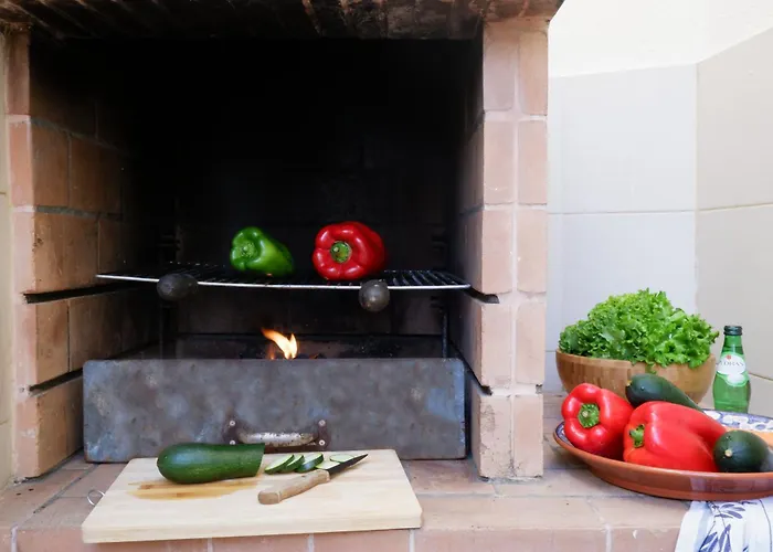 Center, Private Parking, Ac, 6ppl.