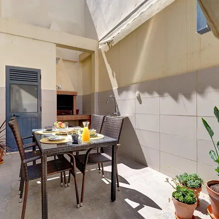 Nyaraló Center, Private Parking, Ac, 6ppl. *